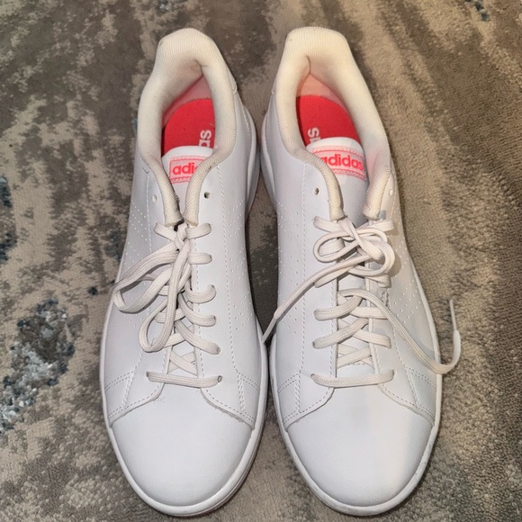 Adidas - Picture 2 of 3